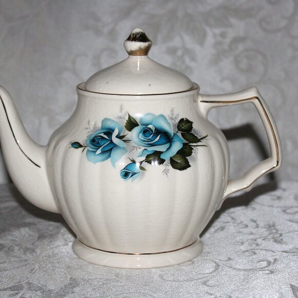 Sadler Blue Rose Teapot | Arthur Wood Blue Rose Sugar Bowl & Creamer Set - Picture 3 of 15